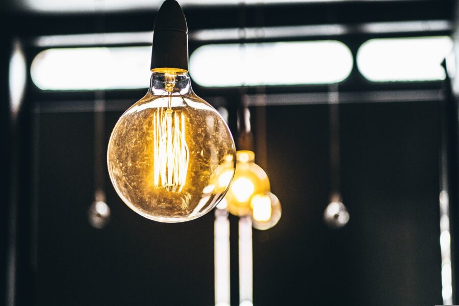 Pacchetto Energia e cittadini: le nuove misure UE per un’energia più accessibile